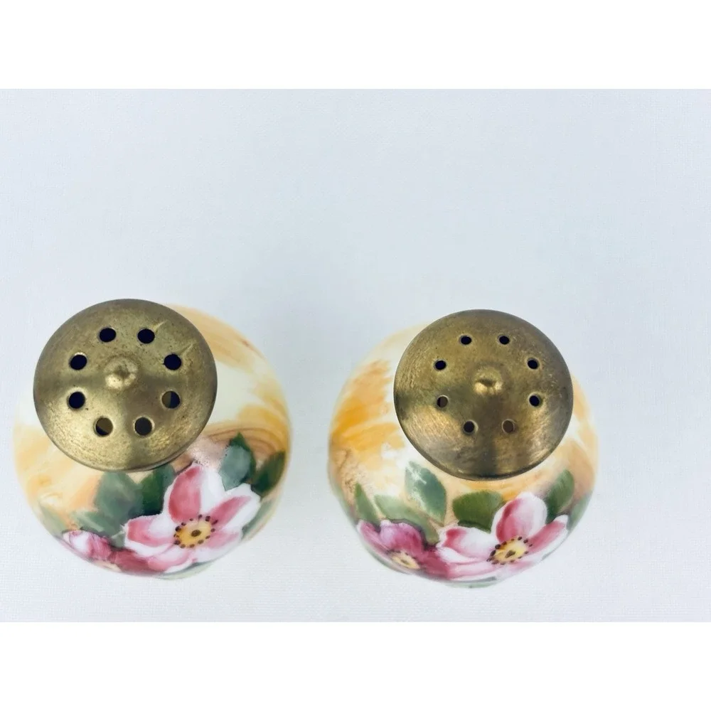 Vintage Enesco Salt Pepper Shakers Set Pair - Hand Painted - Floral - Japan